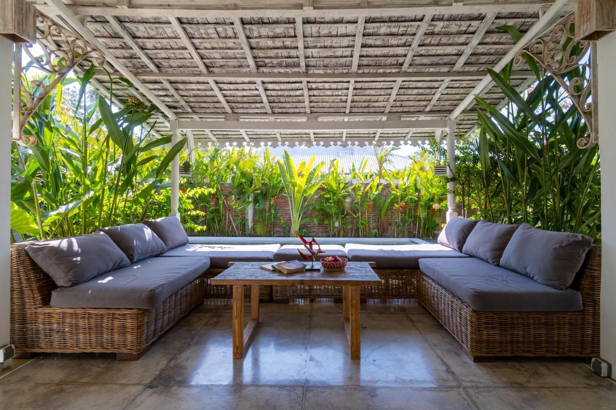 Vicolo Artvillas อูลูวาตู ภายนอก รูปภาพ